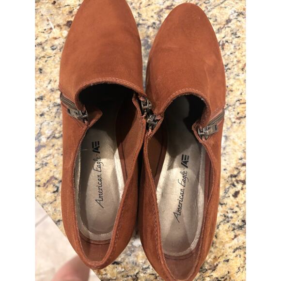 American Eagle Womens Size 9 Brown Low Block Heel Ankle Booties Side Zipper - Picture 4 of 7